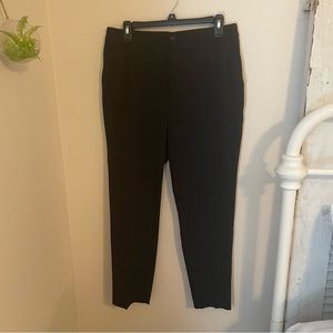 Banana Republic tapered work pants. Size:Medium